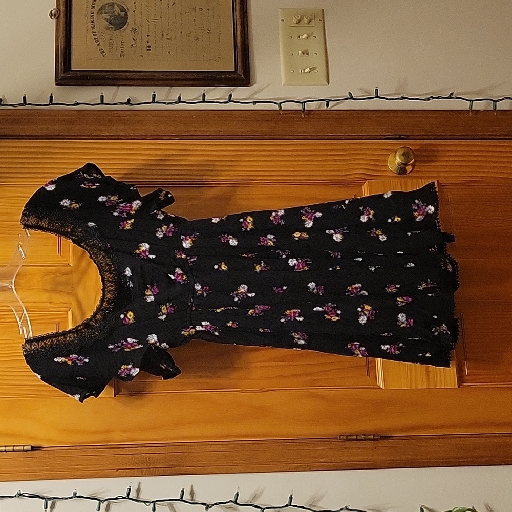 Beautiful Torrid dress NWOT - Picture 2 of 8